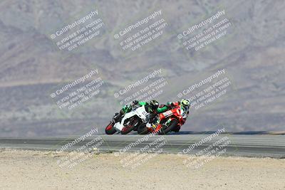 media/Dec-07-2025-CVMA (Sun) [[3e7d2de5dc]]/Race 7-Formula Lightweight Twins Shootout/